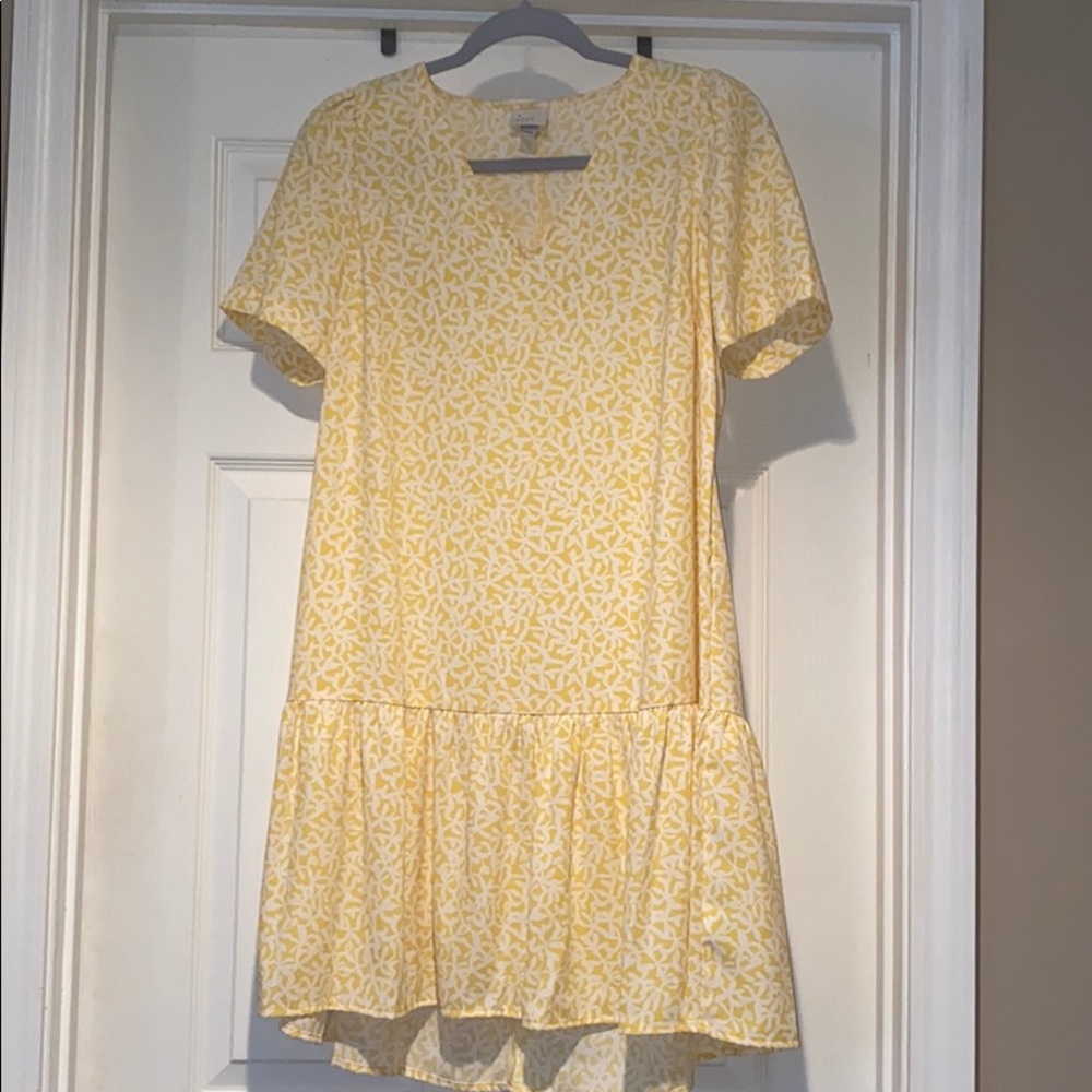 V neck dress